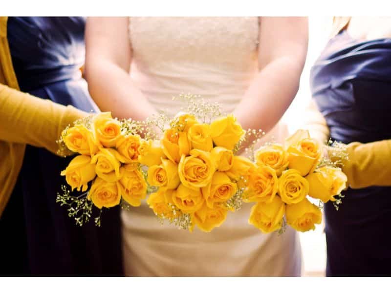 Yellow Roses meaning in Romantic